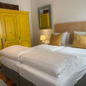 Beautiful Private Next To Lisbon - New Homestay Paco de Arcos