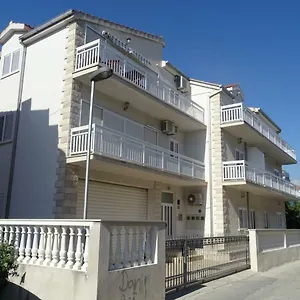 Paradise Split